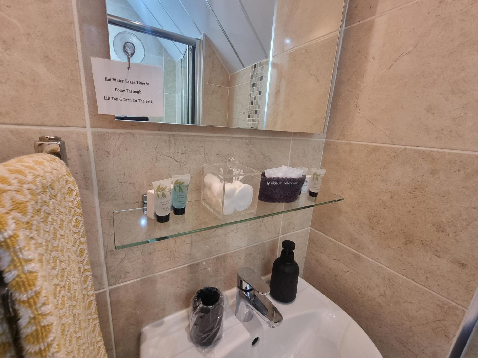 St Leonards Guest House ลาร์กส์ ภายนอก รูปภาพ