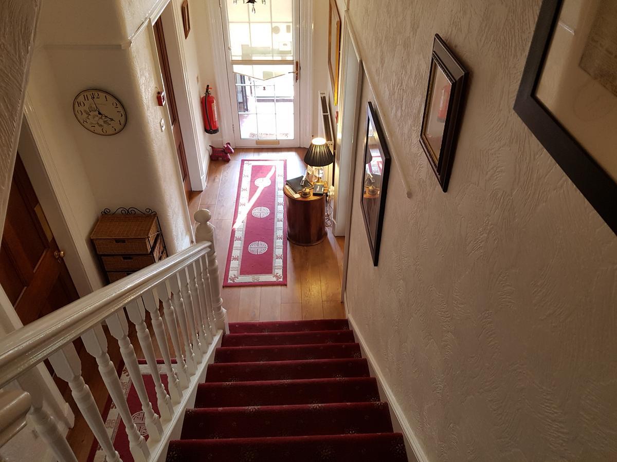 St Leonards Guest House ลาร์กส์ ภายนอก รูปภาพ